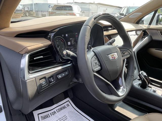 used 2025 Cadillac XT6 car, priced at $59,900