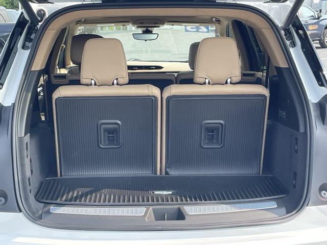 used 2025 Cadillac XT6 car, priced at $59,900