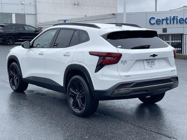 new 2025 Chevrolet Trax car, priced at $27,235