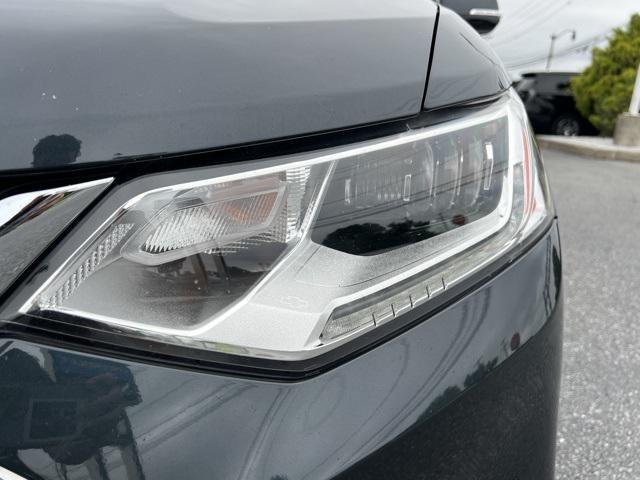 used 2019 Chevrolet Traverse car, priced at $19,900