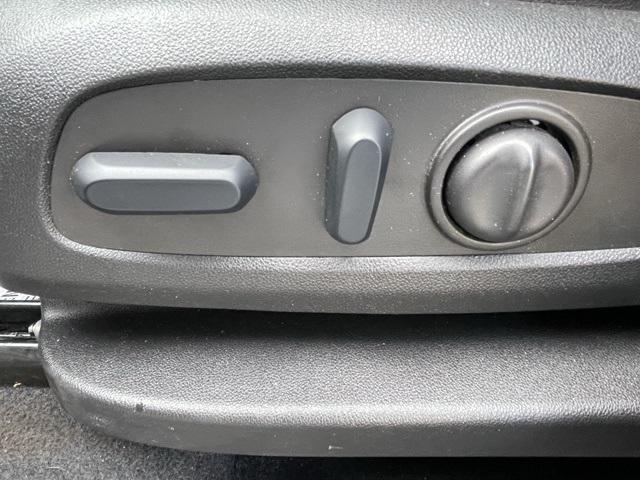 used 2023 Chevrolet Equinox car, priced at $27,900