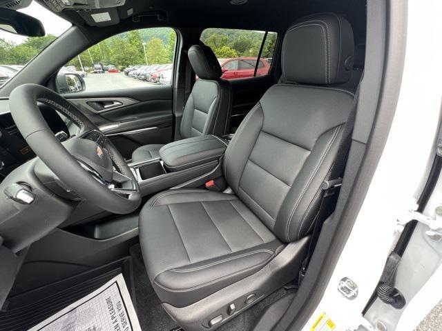 new 2025 Chevrolet Traverse car, priced at $42,855
