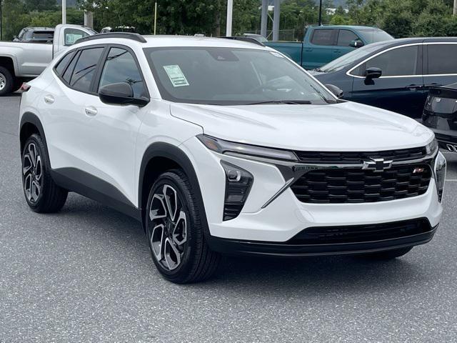 new 2025 Chevrolet Trax car, priced at $27,400