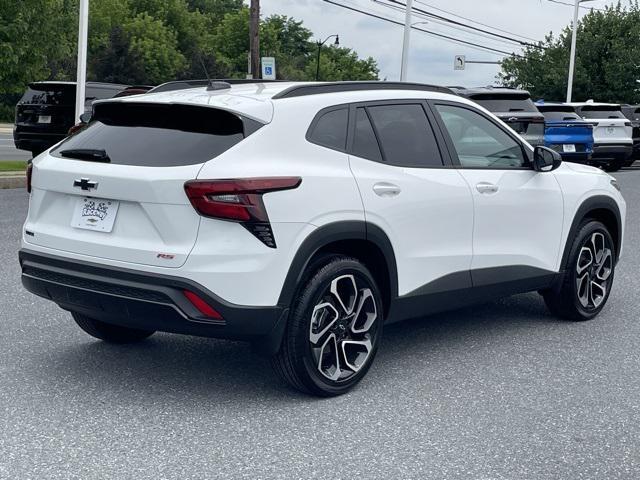 new 2025 Chevrolet Trax car, priced at $27,400