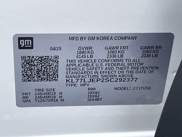 new 2025 Chevrolet Trax car, priced at $27,400