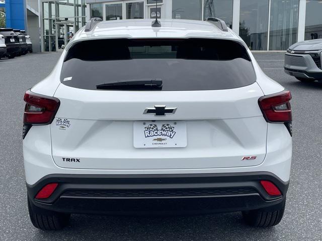 new 2025 Chevrolet Trax car, priced at $27,400