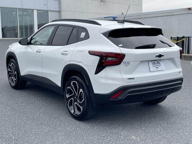 new 2025 Chevrolet Trax car, priced at $27,400