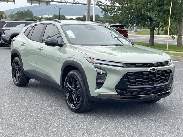 new 2025 Chevrolet Trax car, priced at $27,100