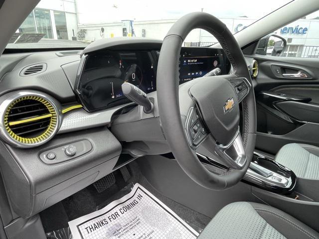 new 2025 Chevrolet Trax car, priced at $25,780