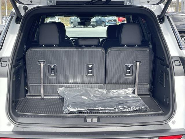 new 2026 Chevrolet Traverse car, priced at $46,240