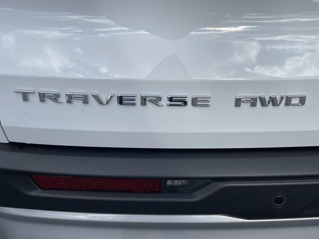 new 2026 Chevrolet Traverse car, priced at $46,240