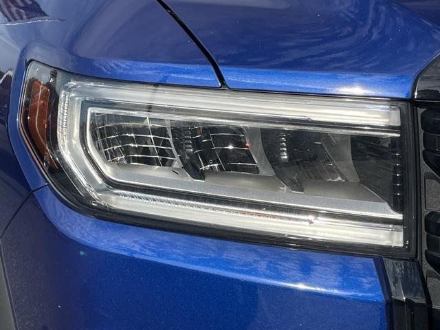 used 2023 GMC Acadia car, priced at $30,900