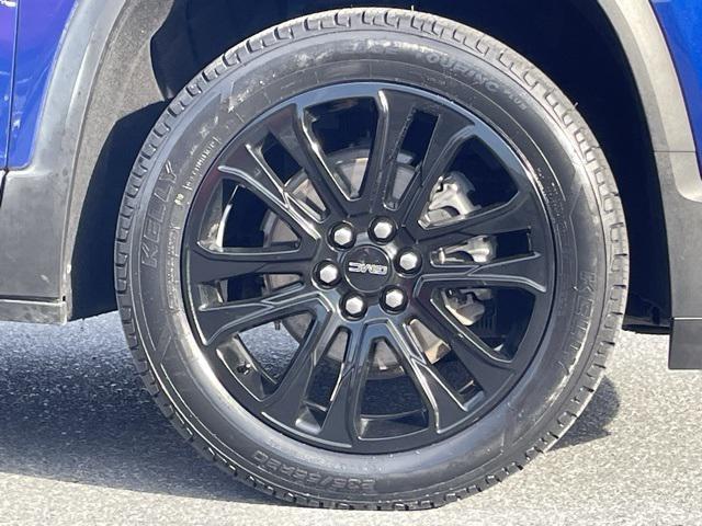 used 2023 GMC Acadia car, priced at $30,900