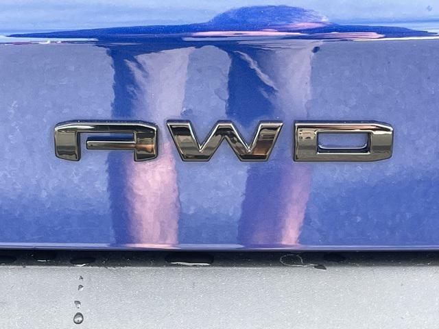 used 2023 GMC Acadia car, priced at $30,900