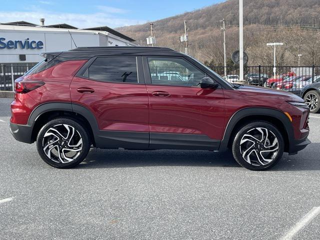 new 2025 Chevrolet TrailBlazer car, priced at $33,275