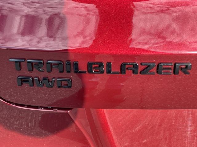 new 2025 Chevrolet TrailBlazer car, priced at $33,275