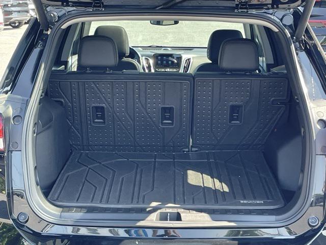 used 2022 Chevrolet Equinox car, priced at $27,900