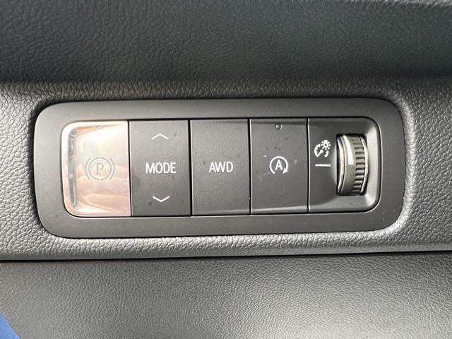 new 2025 Chevrolet Traverse car, priced at $43,695