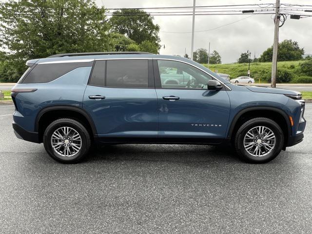 new 2025 Chevrolet Traverse car, priced at $43,695