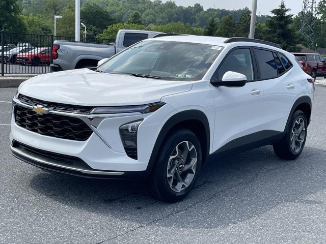 new 2025 Chevrolet Trax car, priced at $26,170