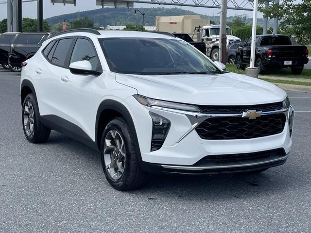 new 2025 Chevrolet Trax car, priced at $26,170
