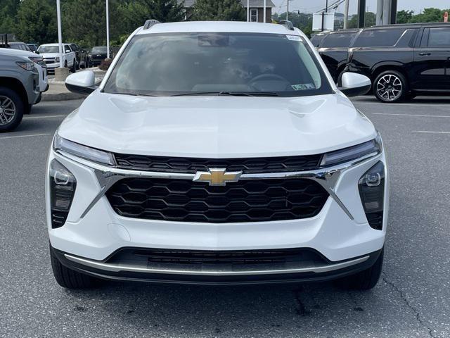 new 2025 Chevrolet Trax car, priced at $26,170