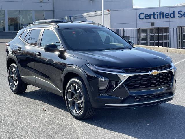 new 2025 Chevrolet Trax car, priced at $25,260