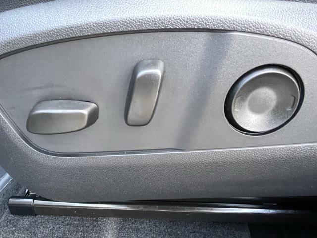 used 2026 Chevrolet Traverse car, priced at $44,900