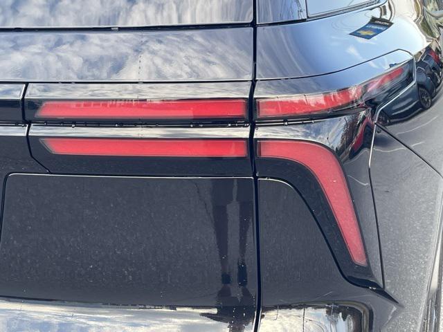 used 2026 Chevrolet Traverse car, priced at $44,900