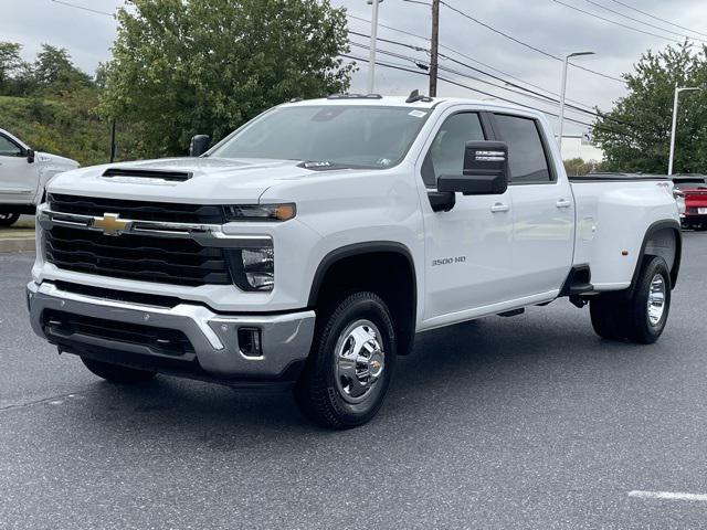 new 2025 Chevrolet Silverado 3500 car, priced at $65,515