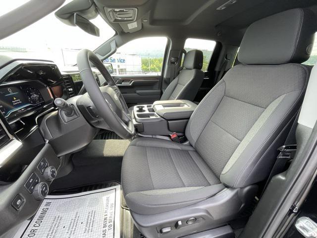 new 2025 Chevrolet Silverado 1500 car, priced at $45,395