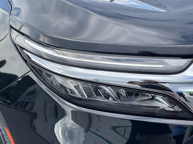used 2024 Chevrolet Equinox car, priced at $25,900