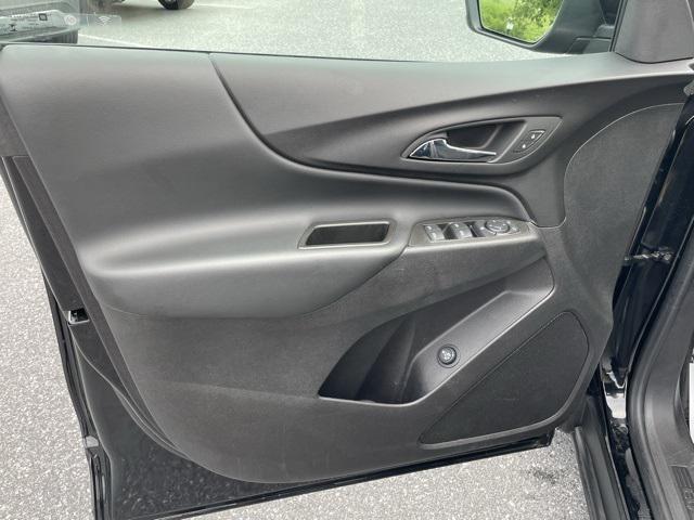 used 2024 Chevrolet Equinox car, priced at $25,900