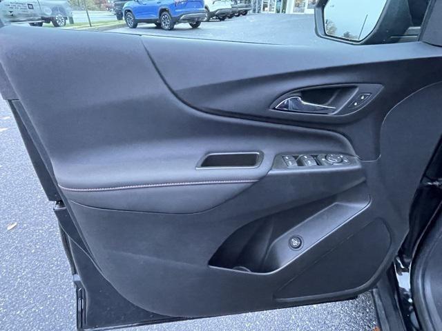 used 2024 Chevrolet Equinox car, priced at $27,900