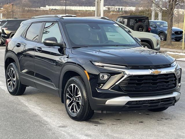 new 2025 Chevrolet TrailBlazer car, priced at $28,675