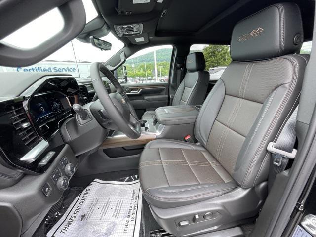new 2025 Chevrolet Silverado 3500 car, priced at $87,815