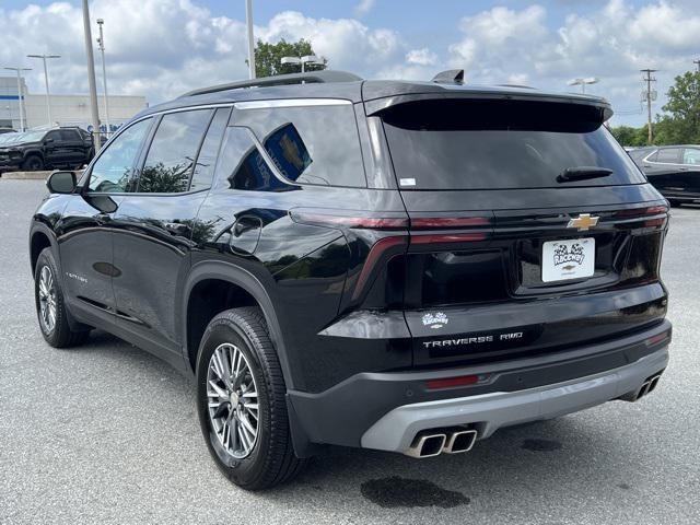 used 2024 Chevrolet Traverse car, priced at $39,900