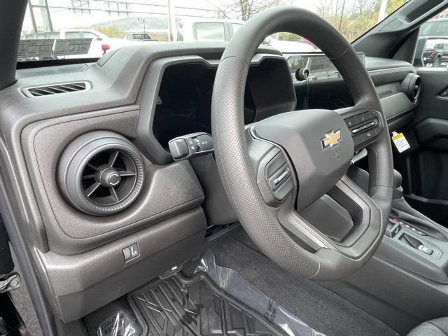 new 2024 Chevrolet Colorado car, priced at $31,620