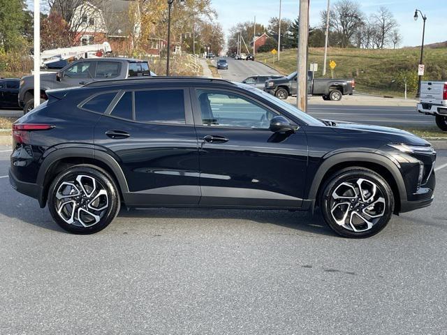 new 2025 Chevrolet Trax car, priced at $27,455