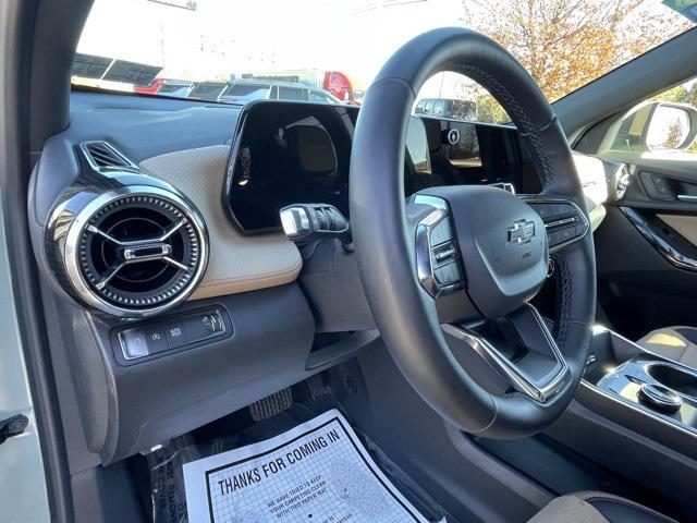 new 2025 Chevrolet Equinox car, priced at $30,930