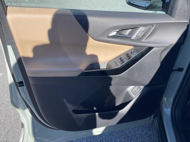 new 2025 Chevrolet Equinox car, priced at $30,930