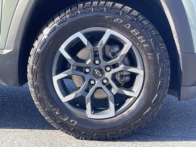 new 2025 Chevrolet Equinox car, priced at $30,930