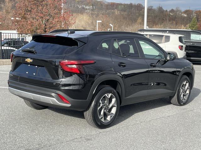 new 2025 Chevrolet Trax car, priced at $25,300