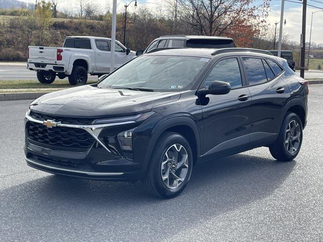 new 2025 Chevrolet Trax car, priced at $25,300