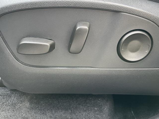 new 2025 Chevrolet Traverse car, priced at $44,780