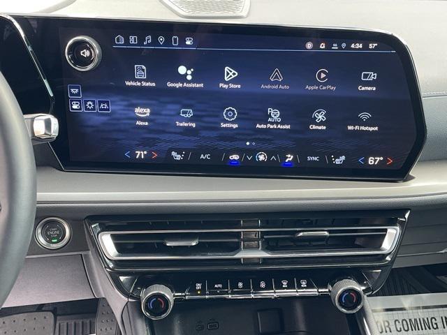 new 2025 Chevrolet Traverse car, priced at $44,780