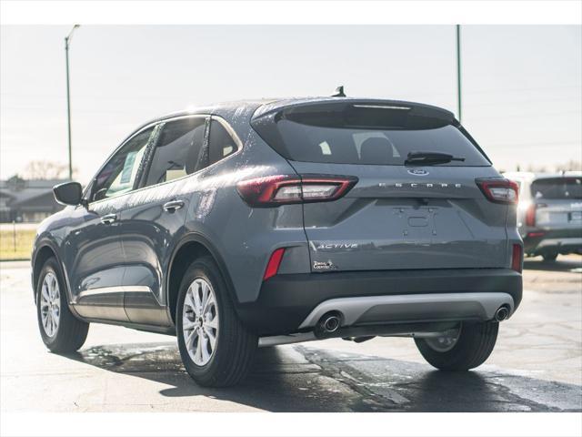 new 2025 Ford Escape car, priced at $29,990