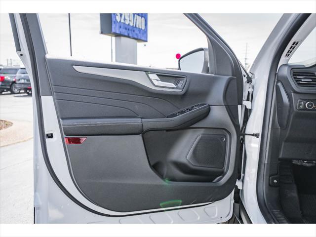 new 2025 Ford Escape car, priced at $33,428