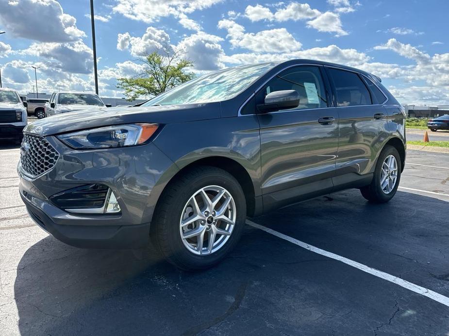 new 2024 Ford Edge car