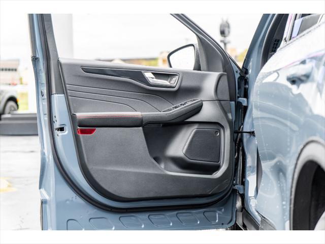 new 2025 Ford Escape car, priced at $33,725